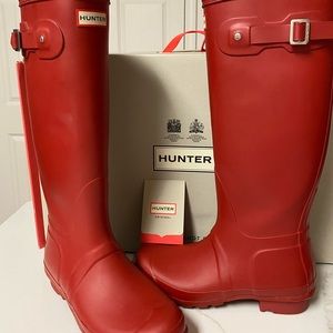Hunter Original Tall Boots in Military Red
